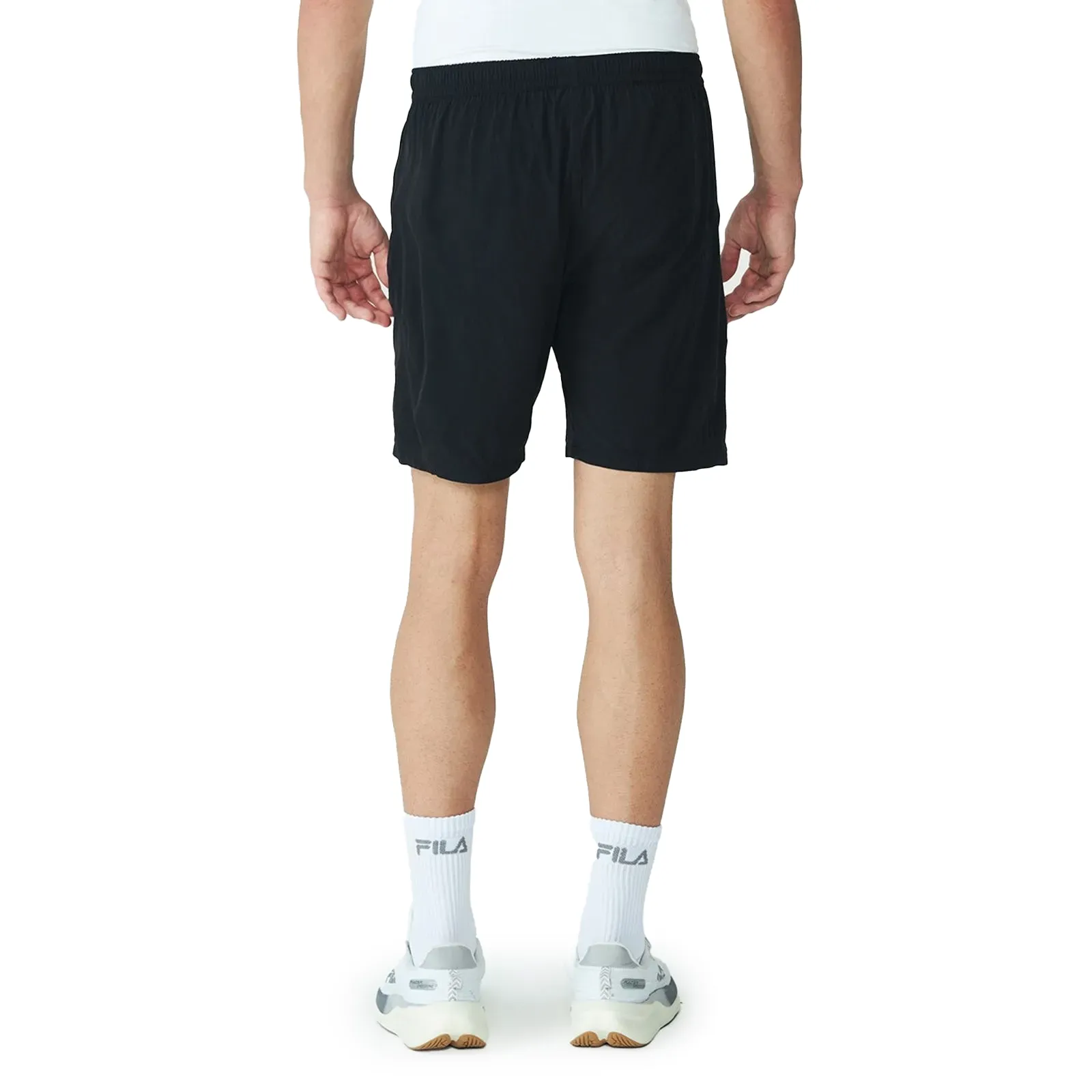 Bermuda Fila Zip V8 Masculina Preta vista frontal com detalhes do cós e bolso